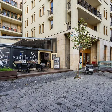 Bpr Timber Loft With Balcony Budapest