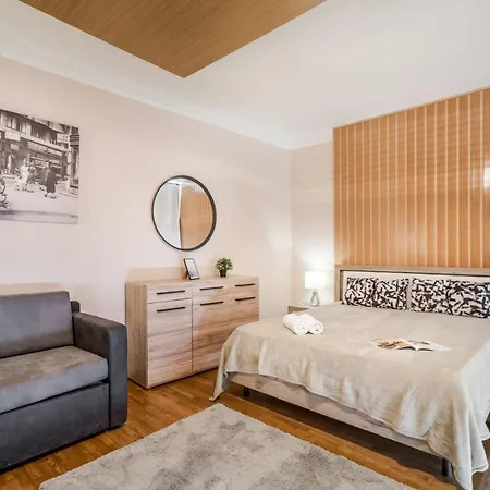 Bpr Timber Loft With Balcony Apartment *