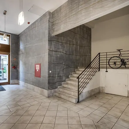 Bpr Timber Loft With Balcony Apartment Budapest