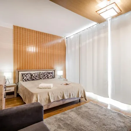 Bpr Timber Loft With Balcony Apartment Budapest